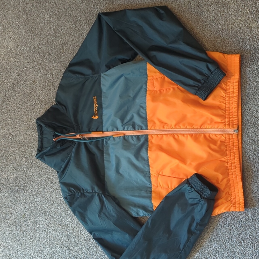Cotopaxi Teca Windbreaker
